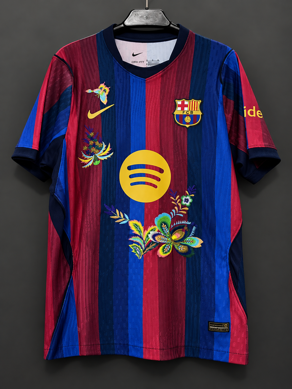BARCELONA 'YOUNG BLOOM' 26/27