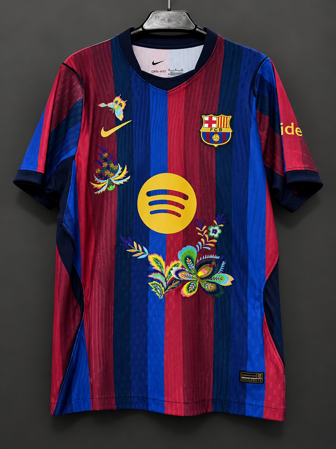BARCELONA 'YOUNG BLOOM' 26/27